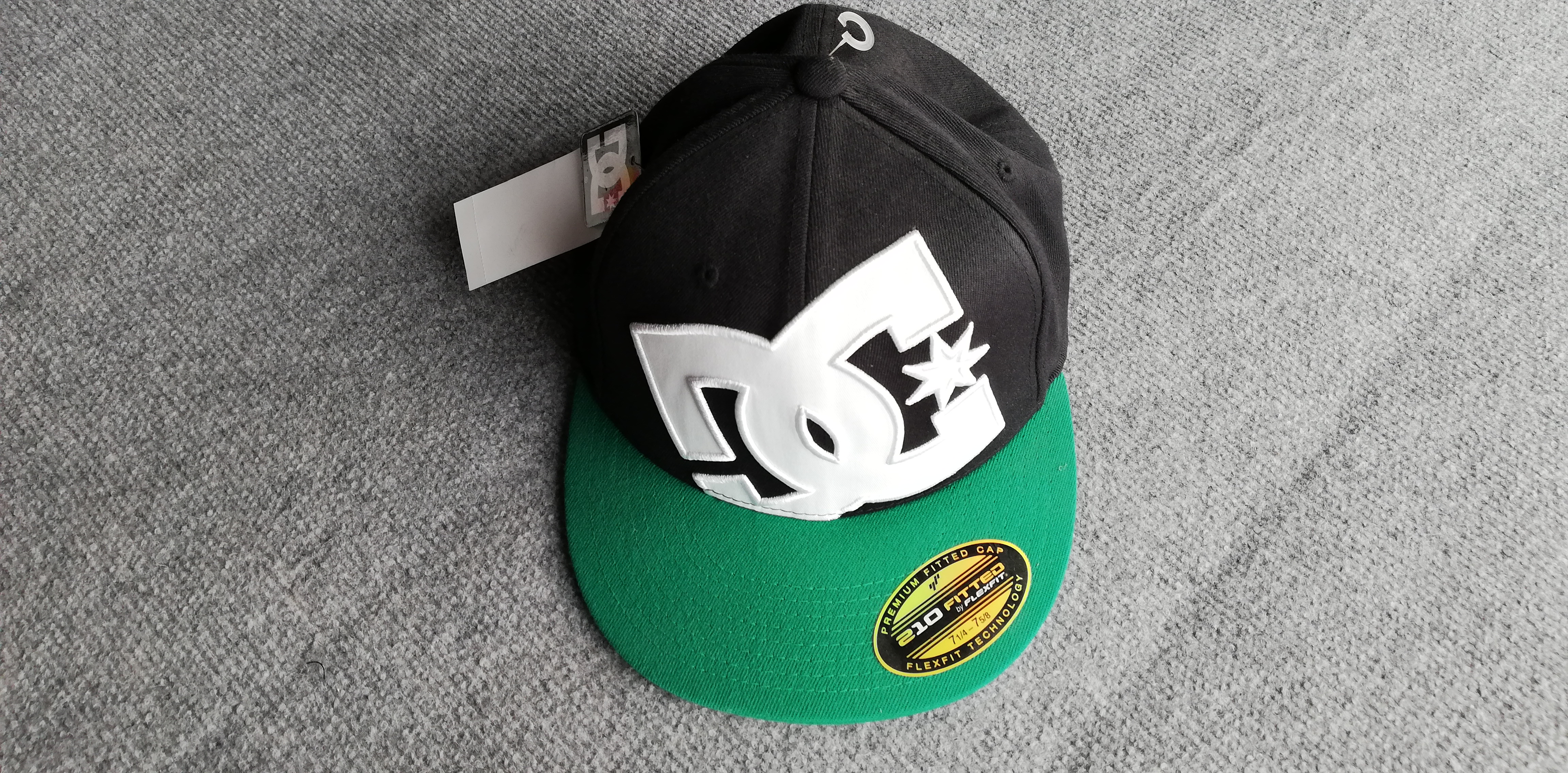 DC Cap 210 Fitted
